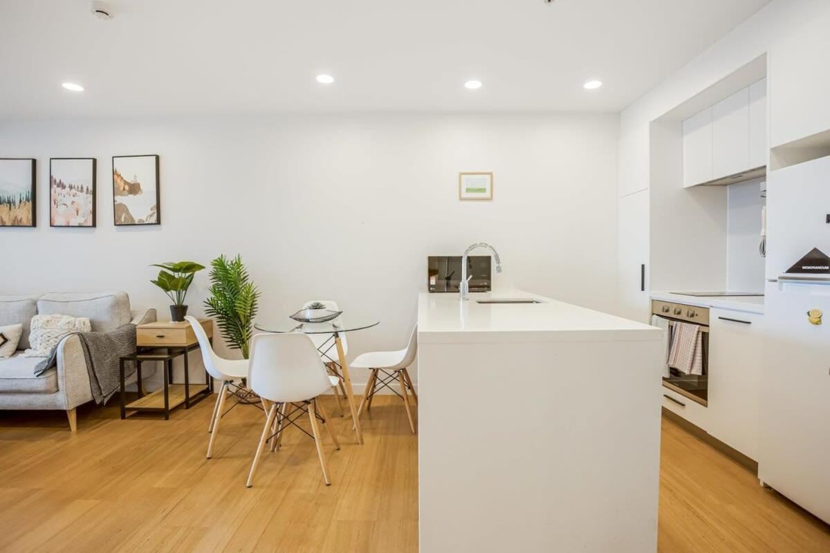 אוקלנד Cosy Two Bedroom Apartment With Balcony Pool And Gym מראה חיצוני תמונה